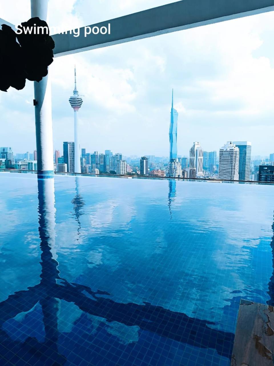 The Luxe Klcc By Service *